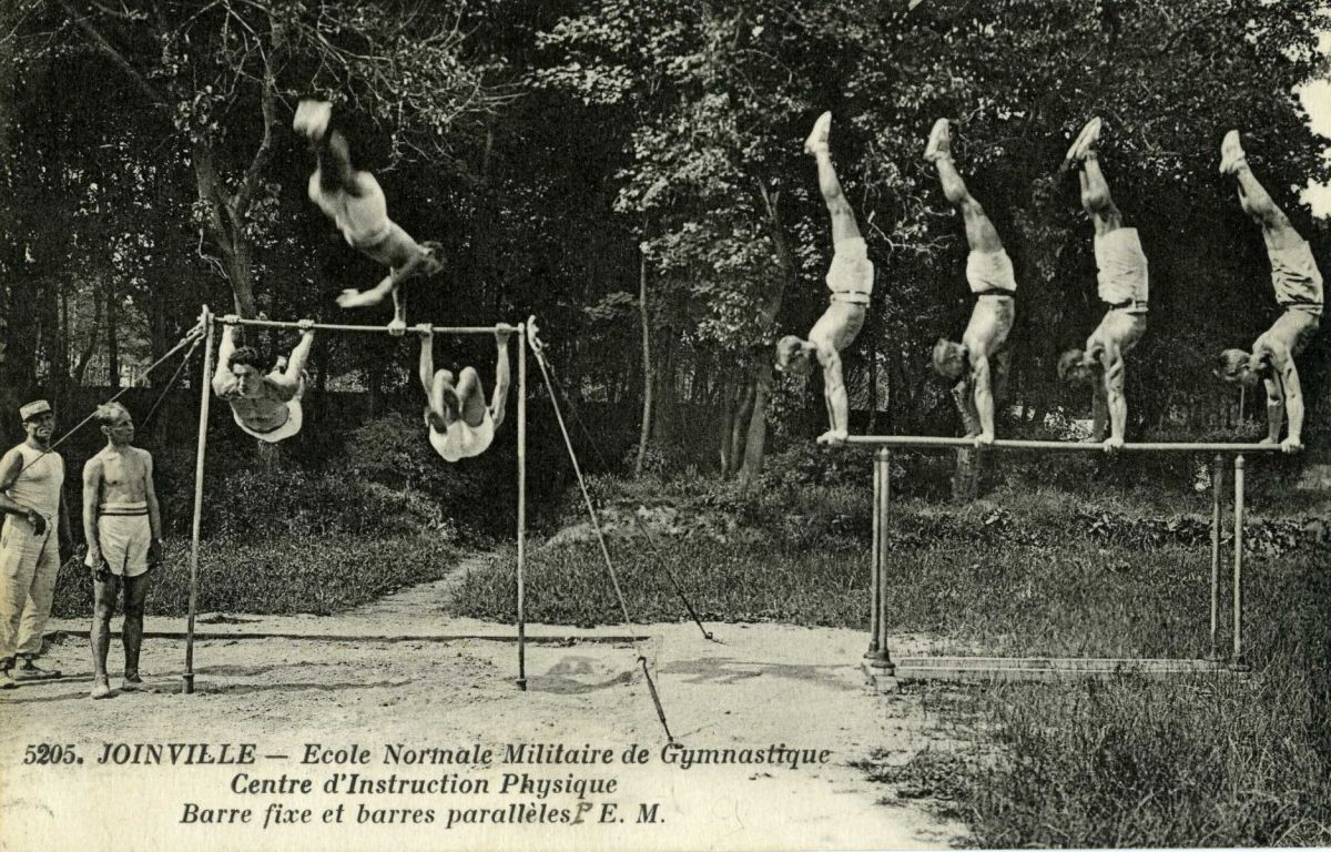 CPA 94 Joinville - École De Gymnastique, Barres Parallèles, équilibre - Carte Postale Ancienne 1900